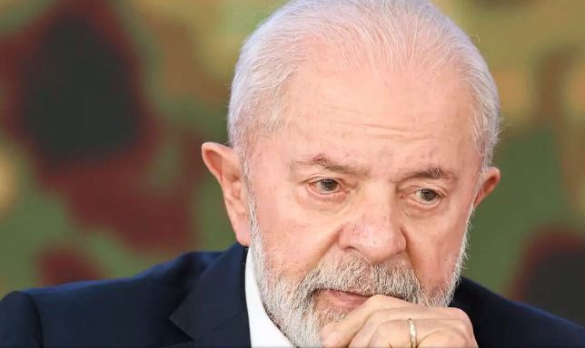 Campanha de Lula recorre à Justiça após IA da Meta produzir imagem apenas de Flávio