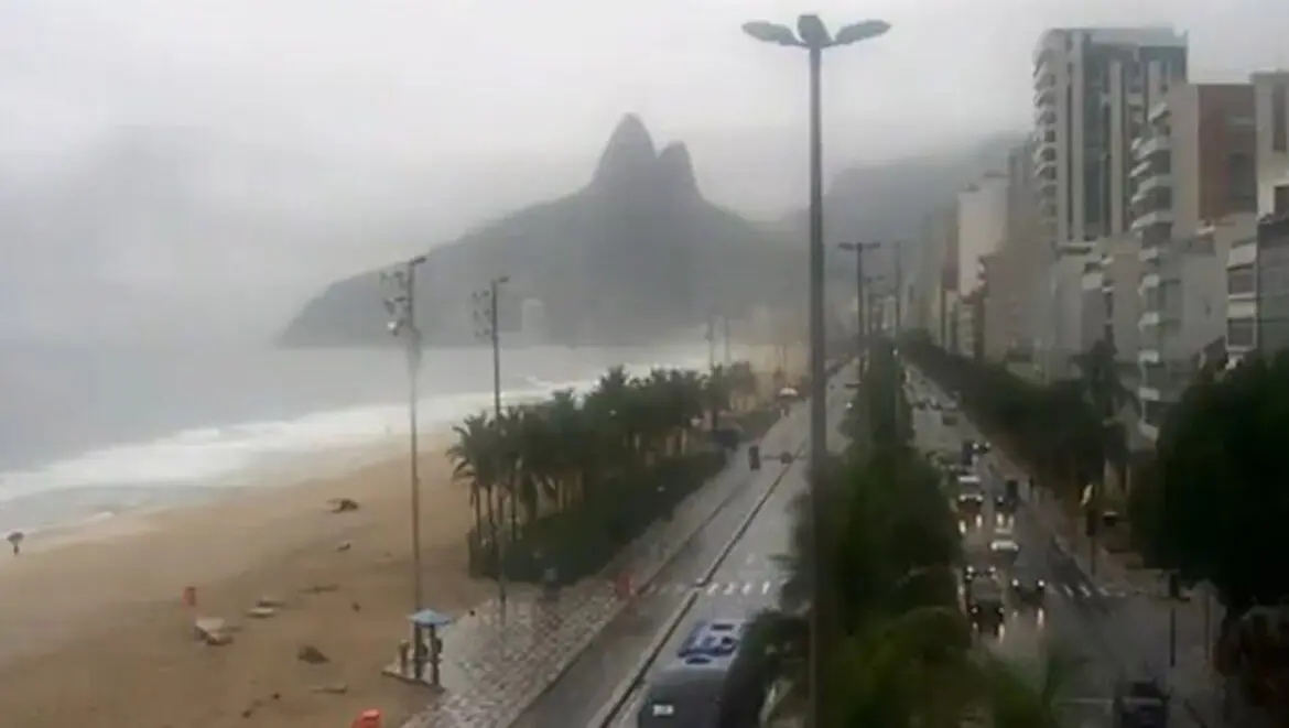 Ventania de até 110 km/h e risco de ciclone-bomba ameaçam cidades do  Sudeste nesta Sexta-feira