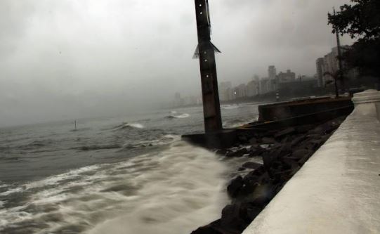 Meteorologia emite alerta amarelo de vendaval para SP, RJ e ES nesta sexta-feira