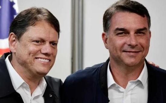 Equipe de Flávio aposta em debate decisivo e traz Tarcísio e Derrite para os ajustes