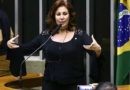 Defesa de Carla Zambelli solicita suspensão de julgamento no Supremo