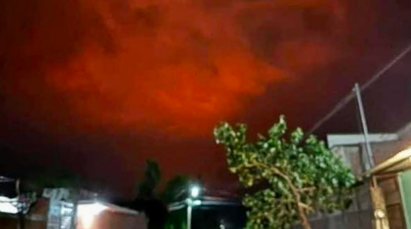 Céu fica vermelho como sangue em Chiapas no México e assusta moradores