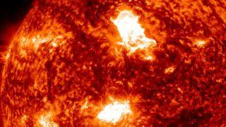 Explosões massivas atingem o Sol e podem afetar a Terra