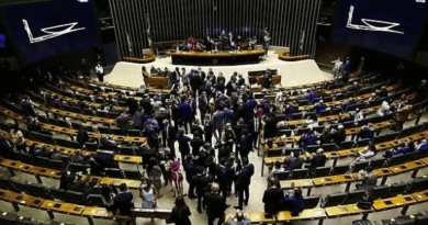 Deputados da oposição conquista assinaturas e dá passo decisivo para CPI do INSS na Câmara