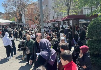 Série de terremotos abalam o Mar da Turquia, e ferem centenas de pessoas em Istambul; vídeos