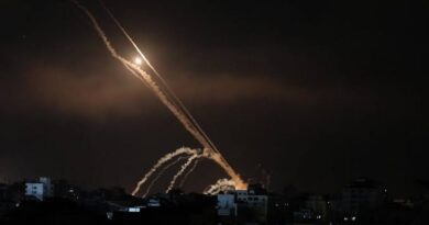 Ataque de míssil dispara sirenes em Jerusalém e no centro de Israel e causa pânico