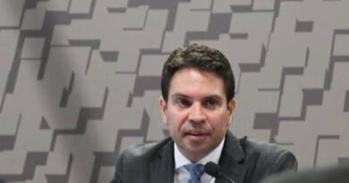 Supremo determina suspensão parcial de ação penal contra ramagem em caso de tentativa de golpe