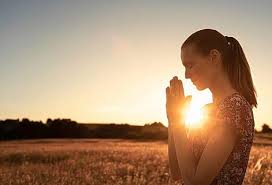 O Senhor, nosso Deus, está com vocês para lutar ao seu lado e salvá-los do inimigo.”