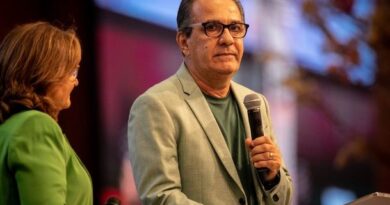 Silas Malafaia se manifesta em culto no Rio sobre operação da PF e critica Alexandre de Moraes