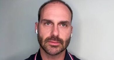 Eduardo Bolsonaro e Paulo Figueiredo se reúnem com aliados de Trump para discutir sanções a autoridades brasileiras