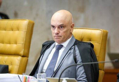 Por ordem de Moraes, STF prepara pedido de extradição de Ramagem foragido nos EUA Por ordem de Moraes, STF prepara pedido de extradição de Ramagem foragido nos EUA