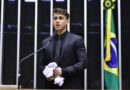 Deputado petista pede bloqueio dos perfis de Nikolas Ferreira nas redes sociais