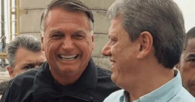 Tarcísio vai a Brasília para encontro com Bolsonaro para debater anistia e 2026