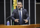 Aliados de Bolsonaro veem Barroso pressionado e atribuem aposentadoria ao “efeito Eduardo” nos EUA