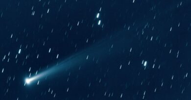 Cometa C/2025 K1 (ATLAS) se fragmenta antes de máxima aproximação com a Terra