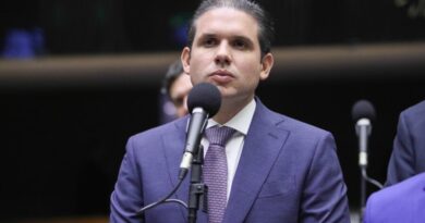 Motta rompe com Lindbergh e aprofunda crise entre governo e Congresso