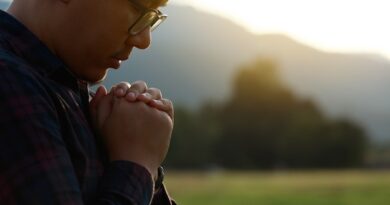 Deus está lhe dizendo: controle essa ansiedade dentro de você. Pois Ele vai realizar esse grande sonho que tem dentro do seu coração