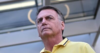Bolsonaro passa a primeira noite pós-cirurgia estável e sob efeito de analgésicos