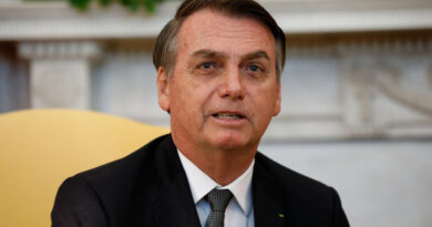 Cirurgia de Bolsonaro termina com sucesso; equipe médica detalha recuperação