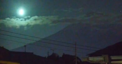 Bola de fogo esverdeada provoca brilho intenso no céu no Japão e assusta moradores; vídeo