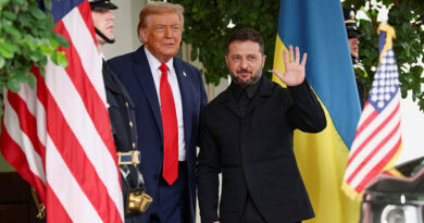 Trump anuncia “fase final” para paz na Ucrânia após reunião com Zelenskyy em Mar-a-Lago enquanto Rússia intensifica ataques