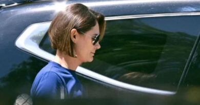 Michelle visita Bolsonaro na sede da PF antes de procedimentos cirúrgicos