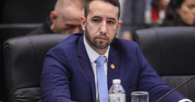 Deputado pede intervenção da OEA contra liminar de Gilmar Mendes sobre impeachment no Supremo