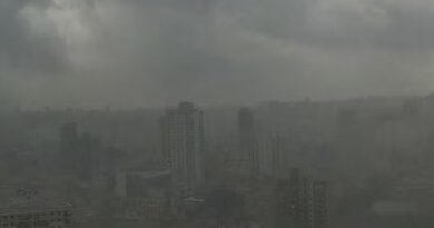 Granizo cai em SP e chuva pesada deixa avenidas alagadas