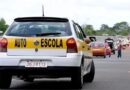 Contran derruba exigência: aulas em autoescola deixam de ser obrigatórias para tirar CNH
