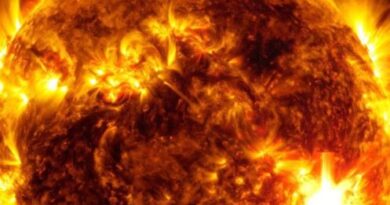 Cientistas monitoram com atenção mancha solar apontada para a Terra que remete à maior tempestade da história