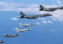 China cerca Taiwan com megaexercício militar com bombardeiros e faz “aviso grave” contra independência; vídeos