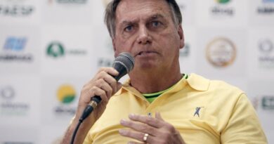 Alexandre de Moraes rejeita pedido de Bolsonaro para cumprir pena em casa por motivos de saúde