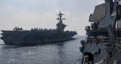 Irã alerta que ataque a Khamenei desencadeará guerra total enquanto porta-aviões americano se aproxima do país