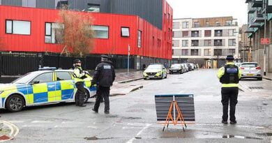 Bombas da 2ª Guerra retiram milhares de pessoas de casa e forçam fechamento de escolas no Reino Unido