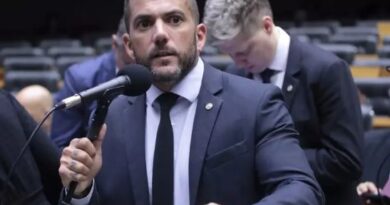 Após dados de celular, oposição protocola novo pedido à PGR para afastar Toffoli de caso Master