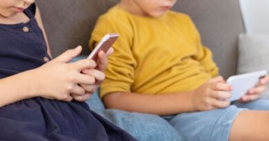 Espanha toma medida drástica e proíbe redes sociais para menores de 16 anos