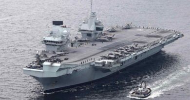 Reino Unido mobiliza grupo de ataque de porta-aviões ao Ártico para conter a Rússia