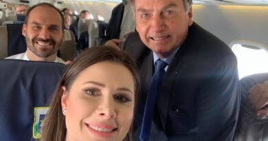 Bolsonaro define De Toni e Carlos ao Senado em SC e reorganiza forças para 2026