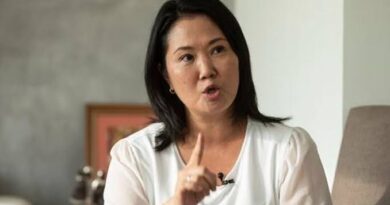 Com 50,13% dos votos, Keiko Fujimori é eleita presidente após três semanas de suspense no Peru