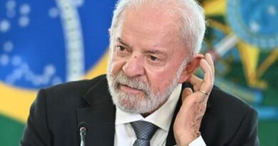 André Mendonça manda Lula e PT cumprirem regra e cortarem pedidos de voto antecipados