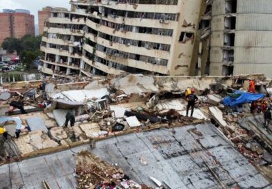 Fortes terremotos atingem o Pacífico enquanto número de mortos por abalos na Venezuela passam de 4.500 Fortes terremotos atingem o Pacífico enquanto número de mortos por abalos na Venezuela passam de 4.500