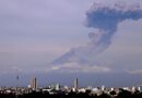 Vulcão no México tem erupção poderosa, lança coluna de cinzas a 3,5 km de altura e ameaça múltiplos estados; vídeos