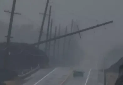 Tempestade Lala vira furacão, torna-se o primeiro a atingir o Havaí em 100 anos e deixa milhares no escuro
