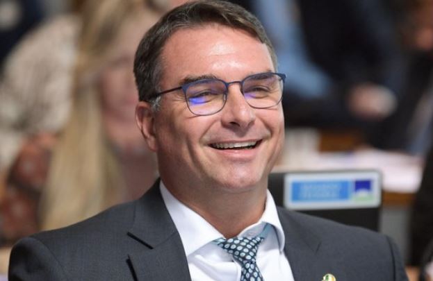 Líderes do PL no Congresso saem em defesa de Flávio Bolsonaro e prometem união após ida para os EUA 