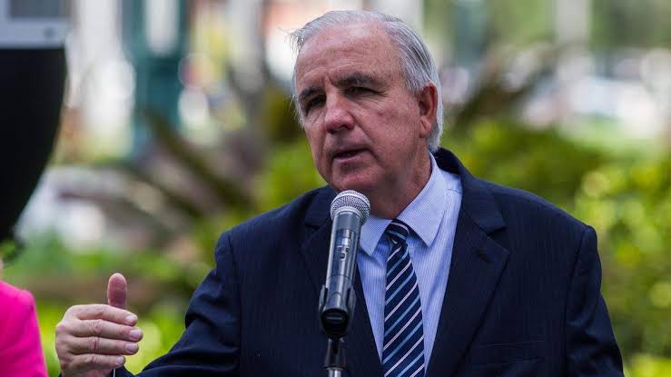 Deputado da Flórida ataca Lula com montagem inspirada em prisão de Maduro e fala em “castrocomunismo”