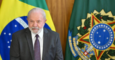 Guerra de tarifas: Lula afirma que Brasil não se curvará a interesses estrangeiros