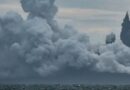 Fúria do vulcão Anak Krakatau paralisa céus e deixa 340 mil retidos na Indonésia enquanto país segue em alerta