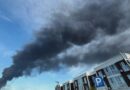 Ataques em massa de drones ucranianos atingem Moscou e bombardeio russo deixa civis mortos em estação de trem