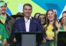 Flávio Bolsonaro chega aos Estados Unidos após ignorar ordem do STF para entregar passaporte