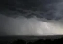 Frente fria traz risco de temporais, ventos de 70 km/h e grandes volumes de chuva ao Sul